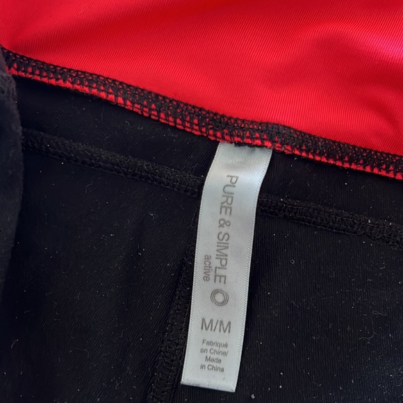 Mesh Panel Black Leggings - Picture 3 of 4